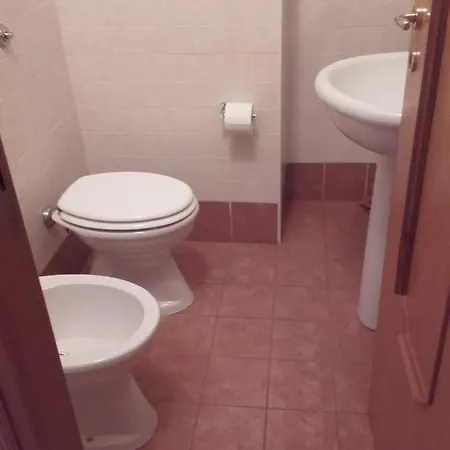 Casa Vacanza Angemi Tatil Evi *