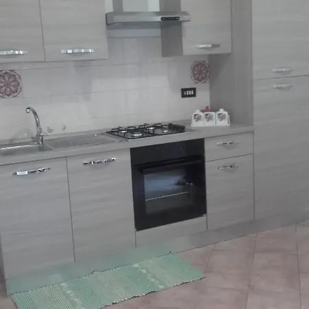 Casa Vacanza Angemi Tatil Evi Casal Sottano